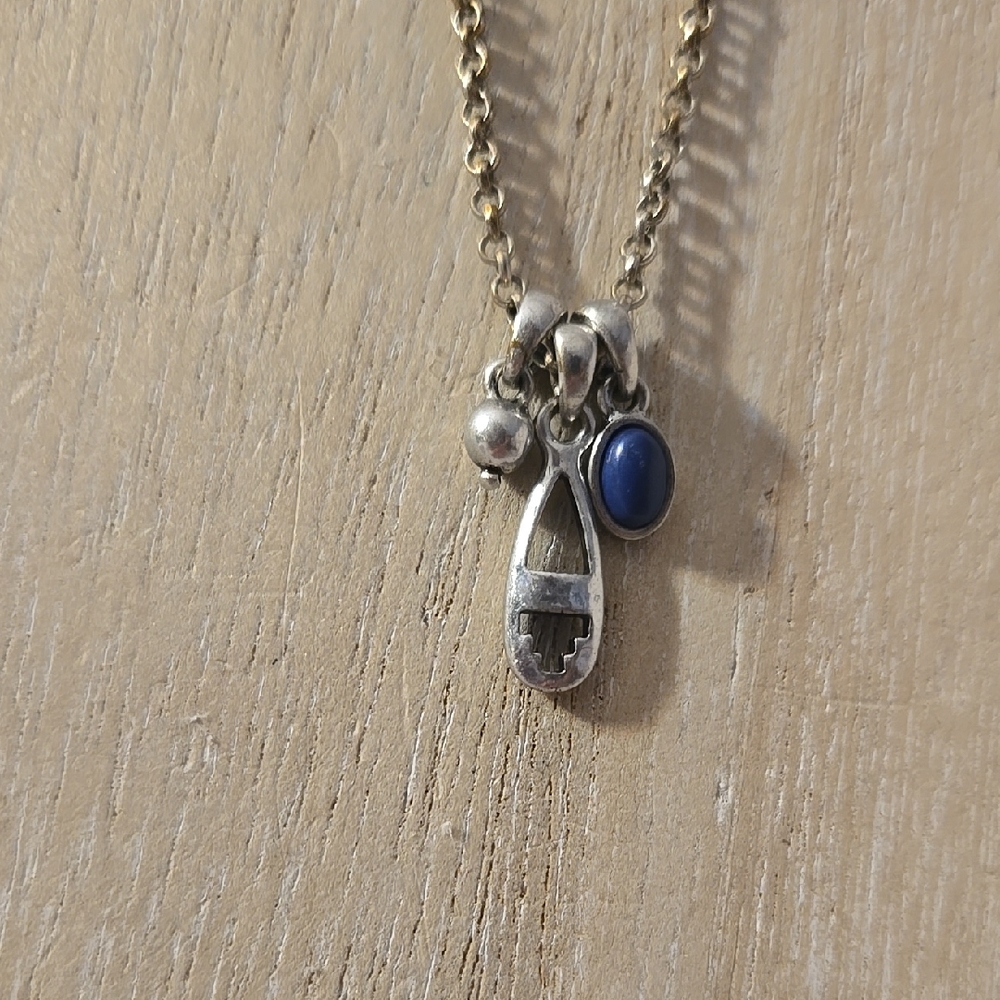 Lucky Brand Trio Pendant Elegant Silvertone and Blue Pendant Necklace 18" Length